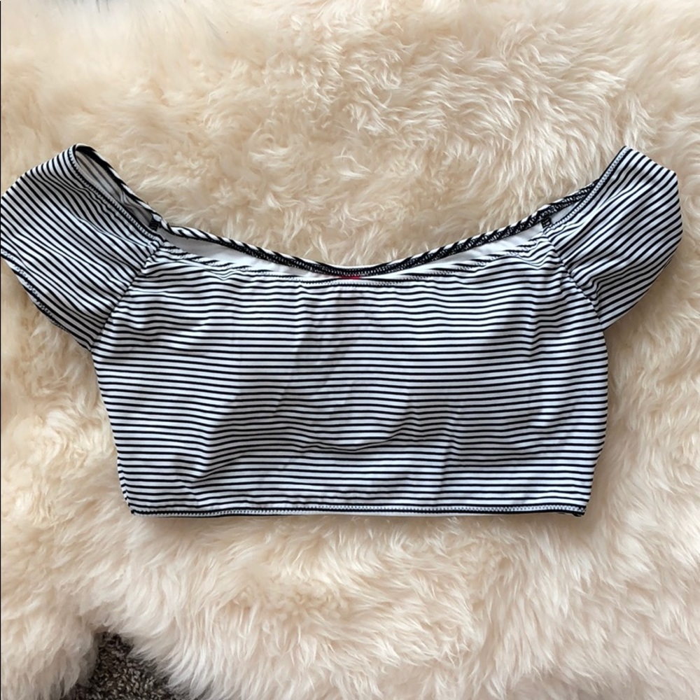 Victoria's Secret Off the Shoulder Bikini Top